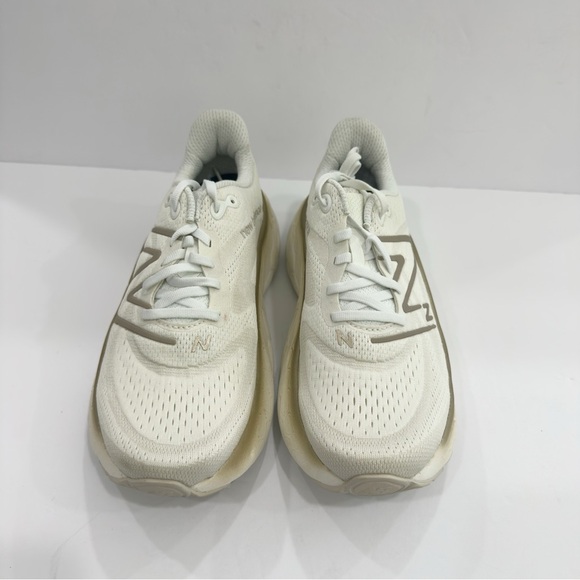 New Balance Women's Fresh Foam X More v4 Running Shoes - Picture 2 of 10